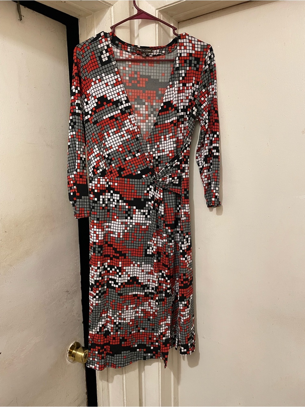 Adrienne Vittadini Red Black White Pixel-Print Long Sleeve Wrap Dress Size M